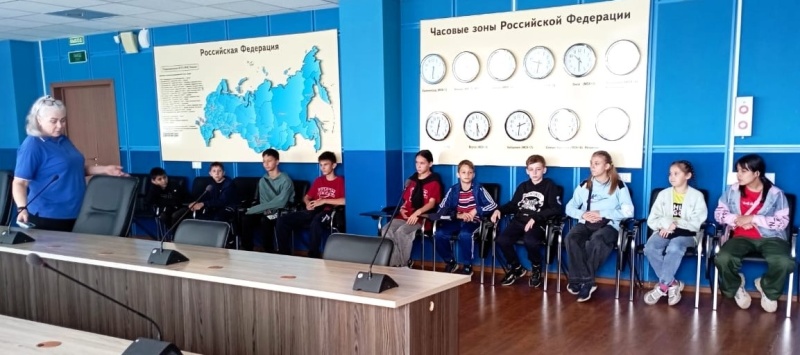 Воспитанники детского дома в гостях у спасателей