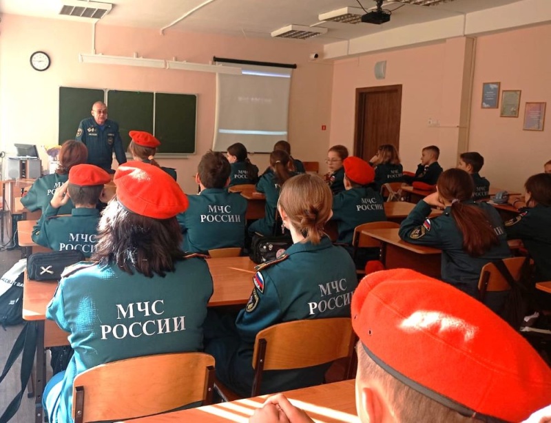 Урок по ГО с кадетами