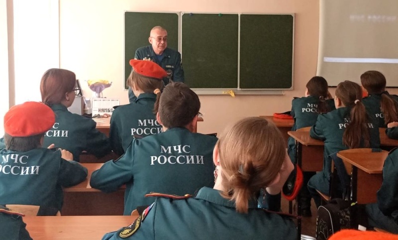 Урок по ГО с кадетами