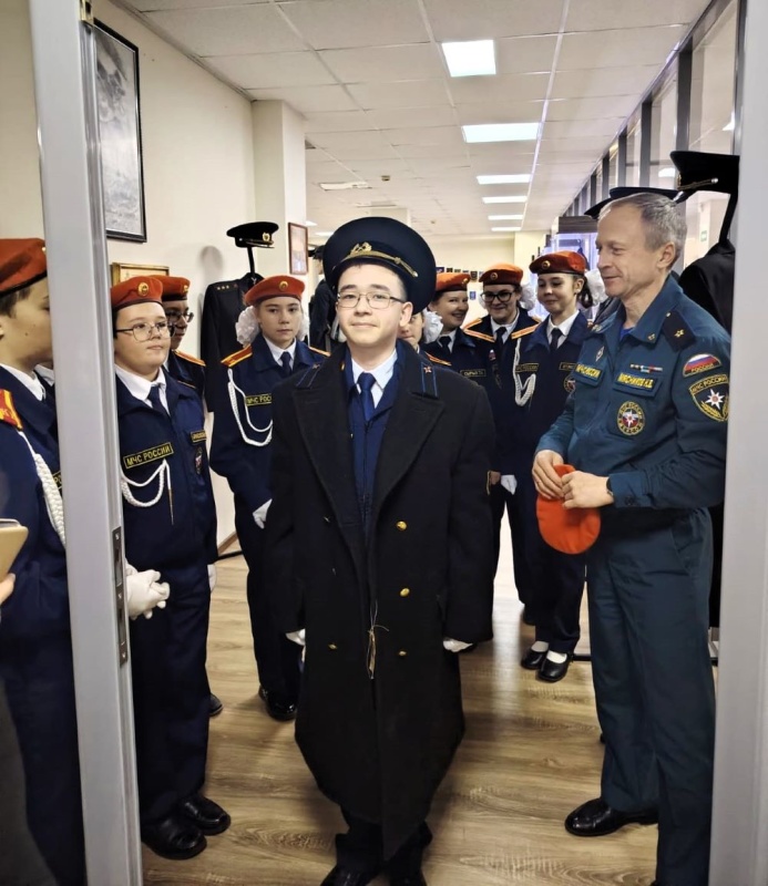 Состоялась первая экскурсия в учреждение для кадетов МЧС