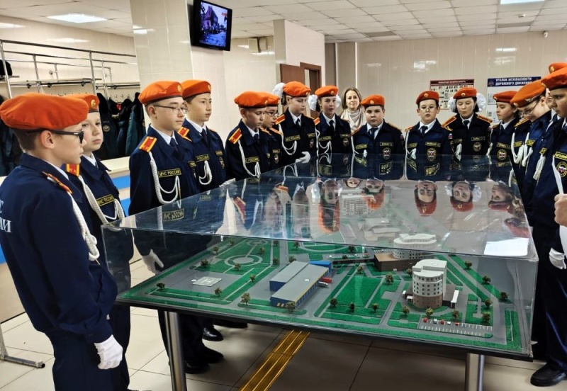 Состоялась первая экскурсия в учреждение для кадетов МЧС Состоялась первая экскурсия в учреждение для кадетов МЧС