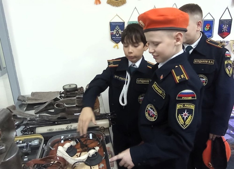 Кадеты МЧС на экскурсии