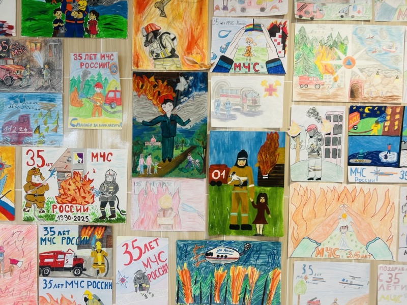 Подведение итогов конкурса рисунков и торжественный прием для кадетов