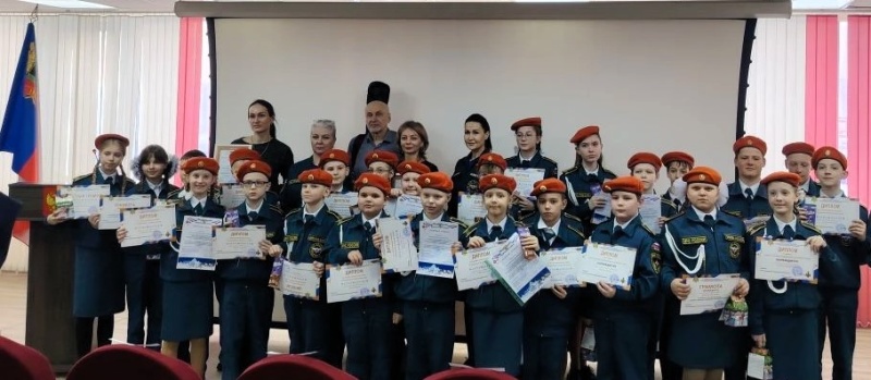 Подведение итогов конкурса рисунков и торжественный прием для кадетов