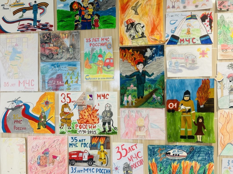 Подведение итогов конкурса рисунков и торжественный прием для кадетов