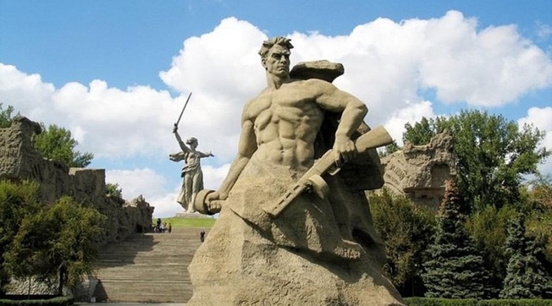 МЫ ПОМНИМ, МЫ ГОРДИМСЯ: СТАЛИНГРАДСКАЯ БИТВА