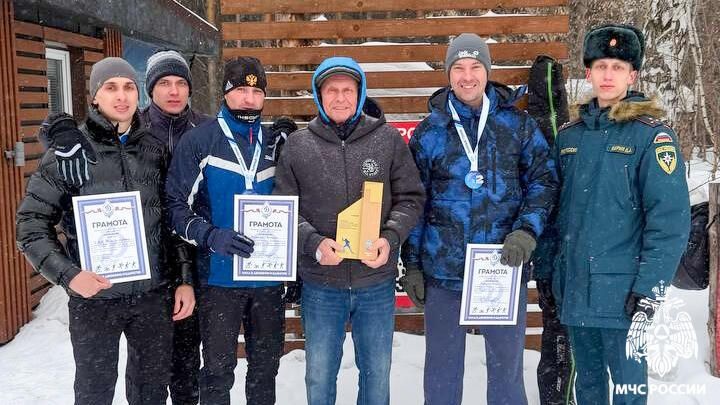 Первое место в соревнованиях по лыжным гонкам