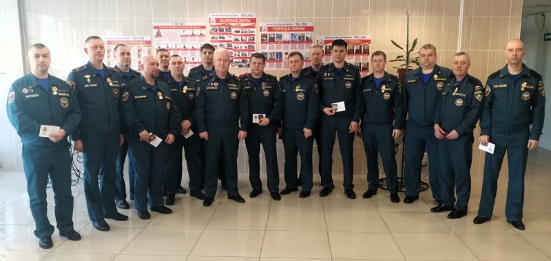 Торжественное награждение работников ведомственными наградами