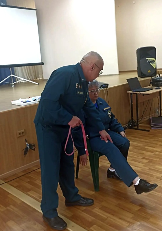 Безопасность превыше всего: практика по оказанию первой помощи для педагогов