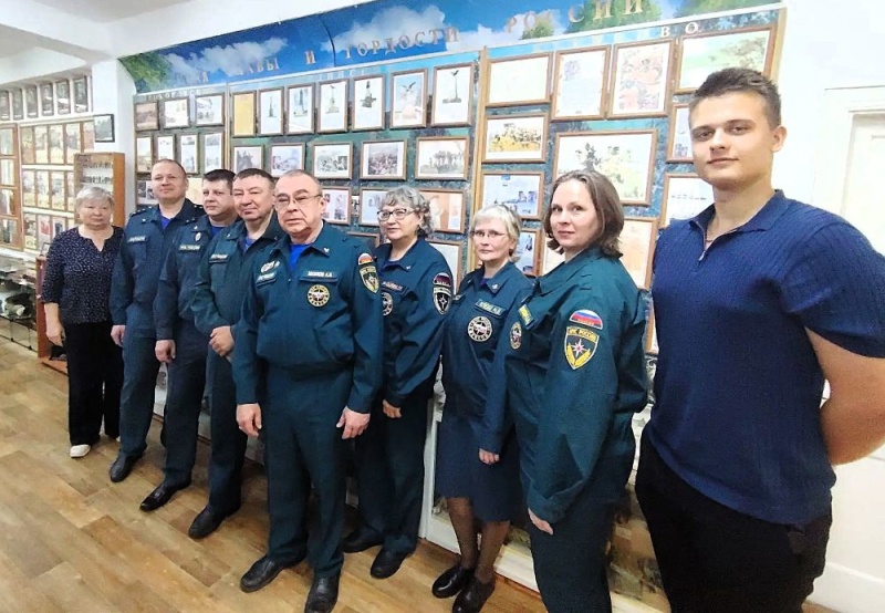 Патриотический маршрут: экскурсия в  Народный музей боевой славы
