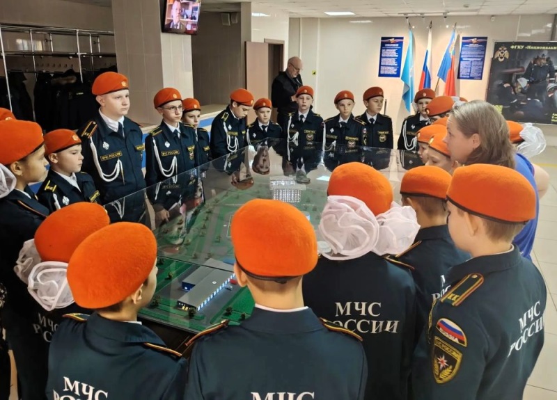 Кадеты МЧС школы № 13 в гостях у  ФГКУ «Национальный горноспасательный центр»