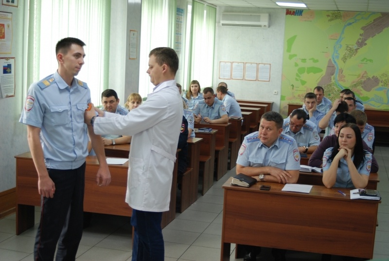 Занятие по первой помощи с личным составом ГИБДД Новокузнецка