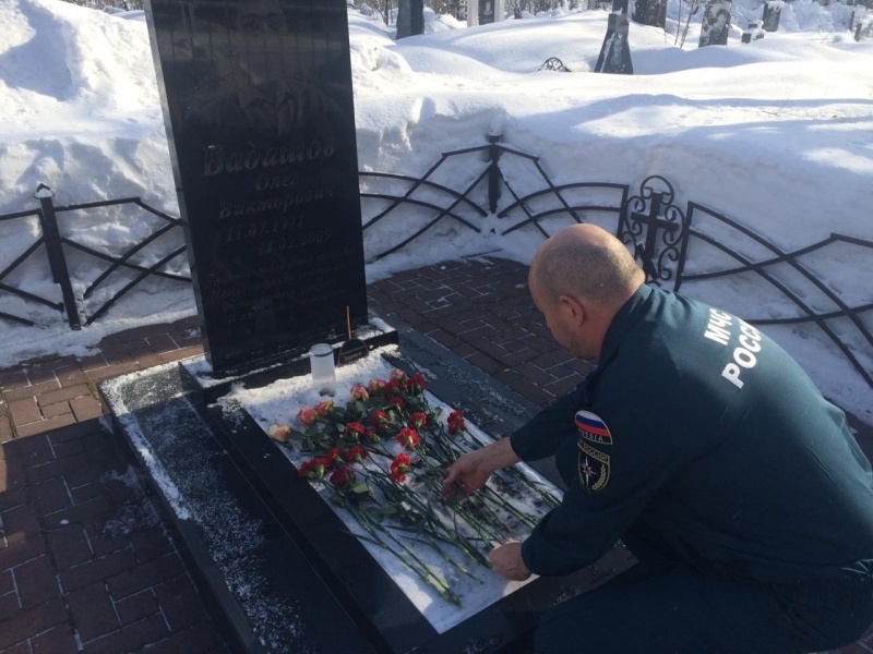 Памяти горноспасателей, погибших в шахте им. Ворошилова 14 февраля 2009 г. Памяти горноспасателей, погибших в шахте им. Ворошилова 14 февраля 2009 г.